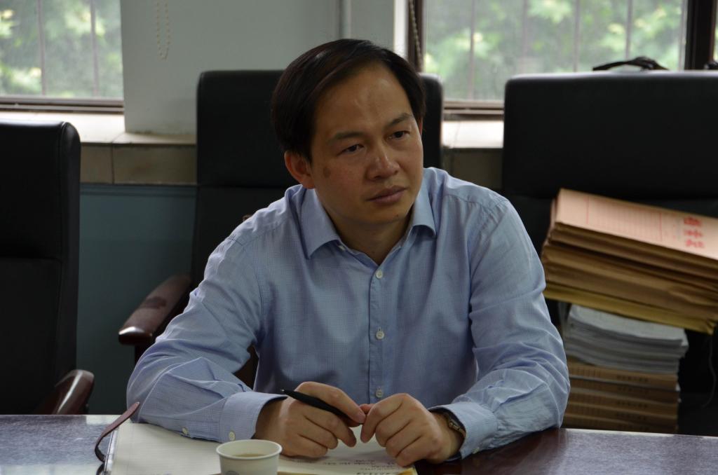 校长助理杨益新同志莅临国有资产管理处调研指导工作